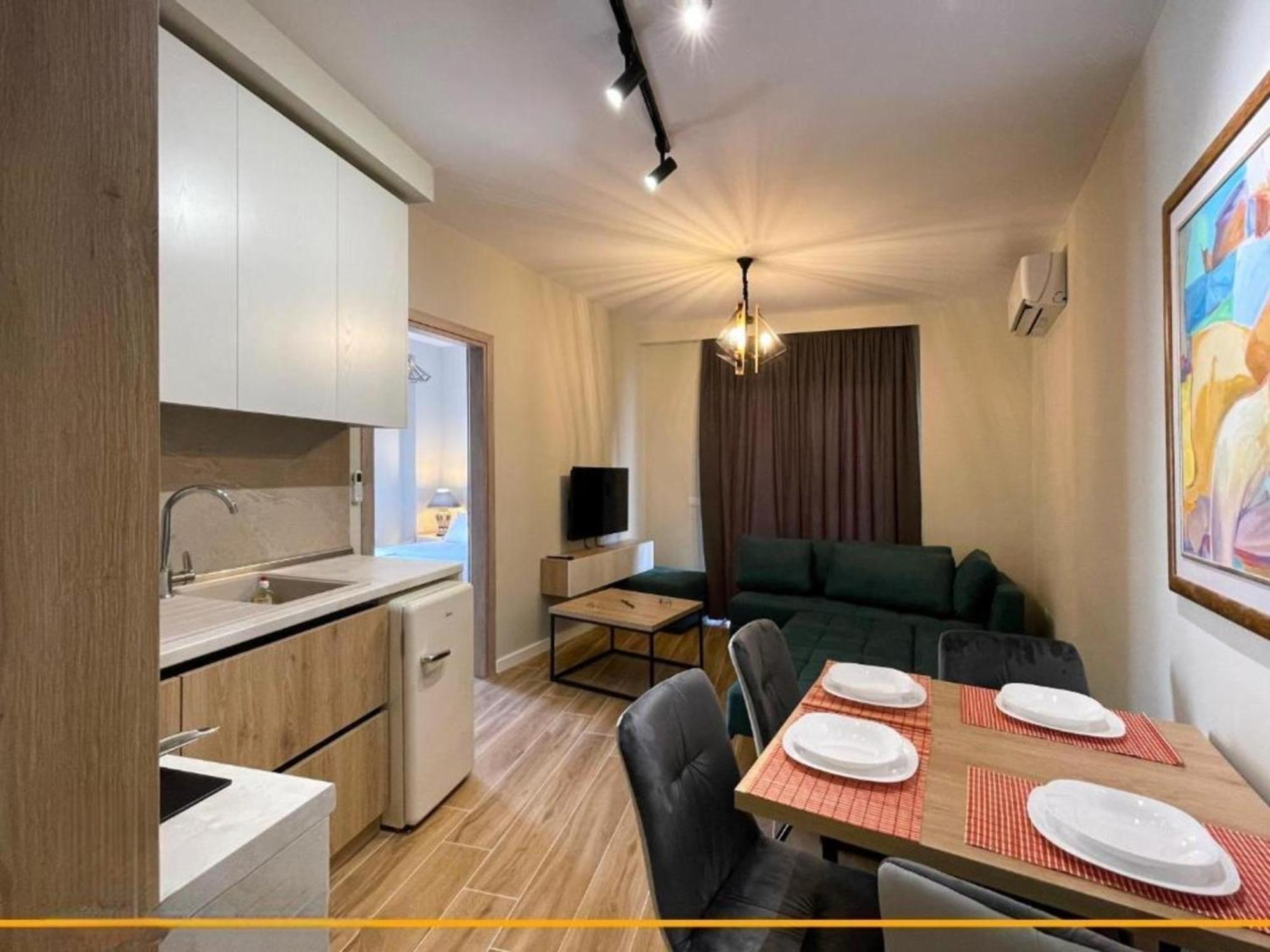 Flori Apartments Sarandë Exteriér fotografie
